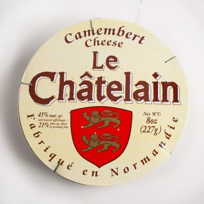 Camembert Le Chatelain (8.8 ounce)