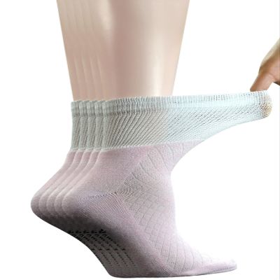Yomandamor 5 Pairs Women's Quarter Breathable Diabetic Socks with Seamless Toe and Cushion Sole