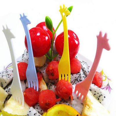 100PCS Colorful Disposable Plastic Cocktail Picks Fruit Forks Cocktail Sticks Plates Picks Cake Forks Dessert Forks Party Supplies For Baby Child (Color Random)