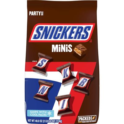 SNICKERS Minis Size Milk Chocolate Candy Bars Bulk Pack, Party Size, 40 oz Bag