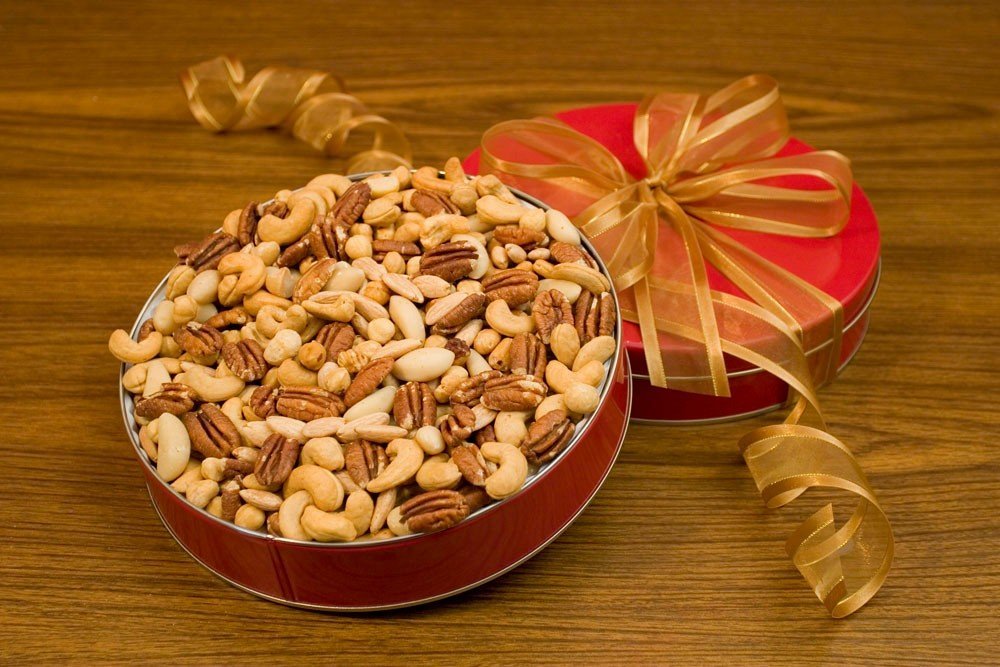 32oz Superior Mixed Nuts Gift Tin (Salted)