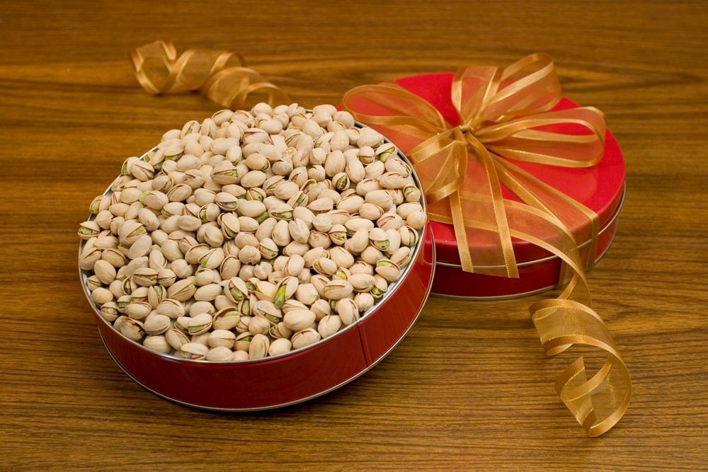 28oz Colossal California Pistachios Gift Tin