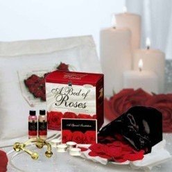 Bed of Roses For Lovers Only Gift Set