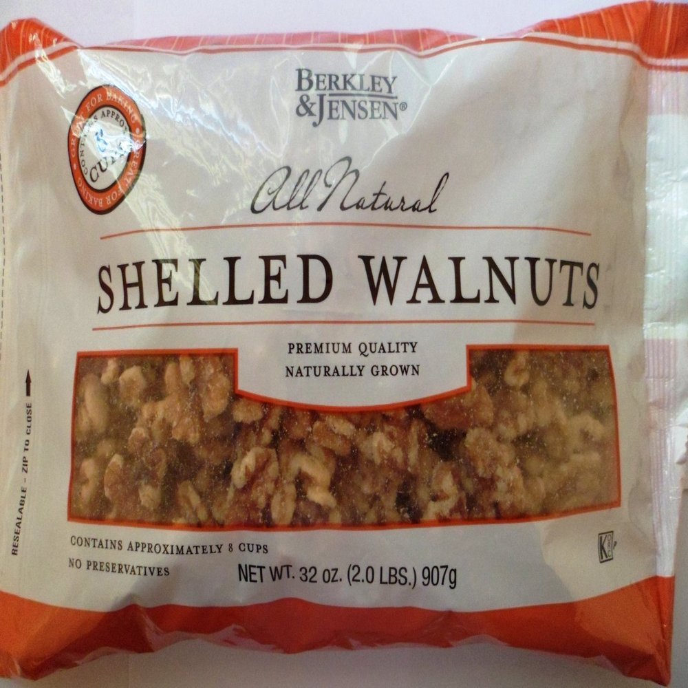 Berkley & Jensen Shelled Walnuts Halves and Pieces - 32oz Bag