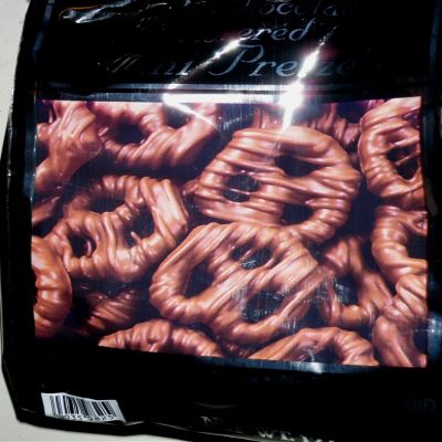 Milk Chocolate Covered Mini Pretzels (4 Pack)