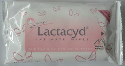 Lactacyd Intimate Lady Area Cleansing Hygienic Wipes Milk Protein Lactoserum Travel Set Made in Thailand (HP 016)