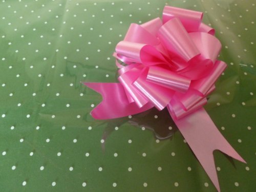 2m x 80cm White Dot Cellophane Wrap (folded). Including 1 x (Silver) 50mm Pull Bow. Florist Quality / Bouquet / Gift / Basket Wrapping. (Silver)