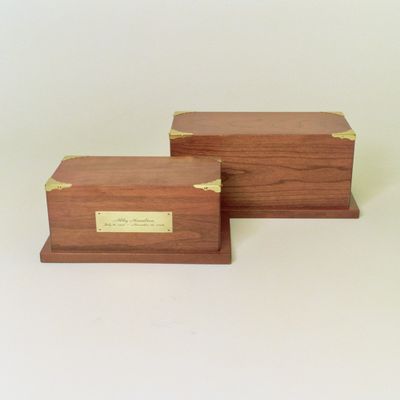 Simplicity Solid Wooden Urn