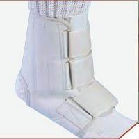 79-81063 Support Ankle Deluxe Small 7-8.5" Part# 79-81063 by DJO, Inc Qty of 1 Unit