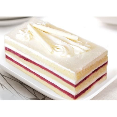 The Original Cakerie 6 Cut Super Size Strawberry Shortcake -- 2 per case.