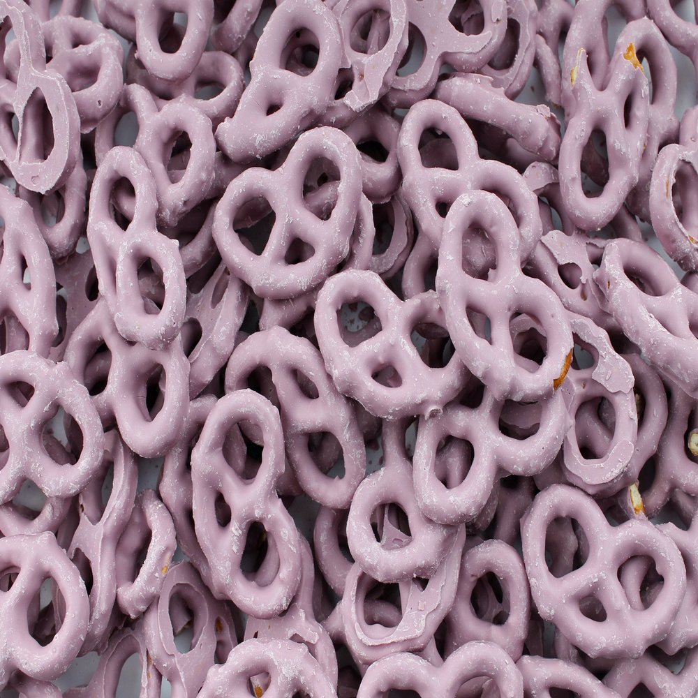 Jellybean Foods Raspberry Covered Pretzels  Raspberry Coated pretzel  Raspberry Flavored Pretzels  Raspberry - Raspberry Drizzle Pretzel 1 Lb)