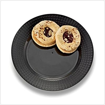 Black 6 Inch Majestic Plastic Dinner Plates - Case of 120