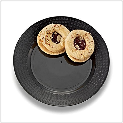 Black 6 Inch Majestic Plastic Dinner Plates - Case of 120