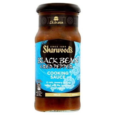 Sharwood's Cooking Sauce - Black Bean & Red Pepper (425g) - Pack of 2