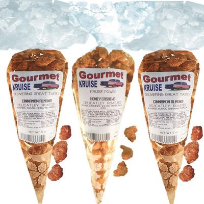 Almonds (2) Cinnamon Roasted (1) Cashews Honey Roasted Delicately (NET WT 14.5 OZ) Gourmet Kruise Signature Gift Bags