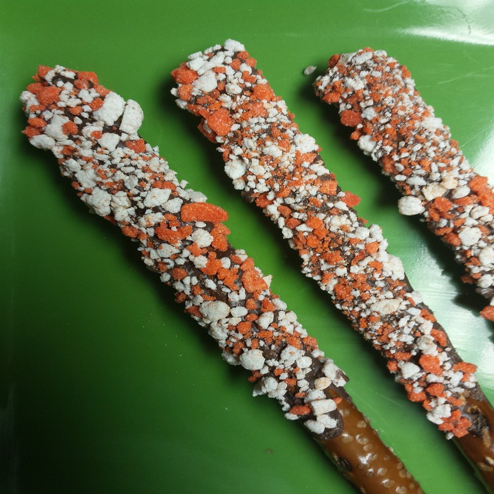 Chocolate Covered Pretzel Rods Orange Crunch Sprinkles Theme 16 Pieces