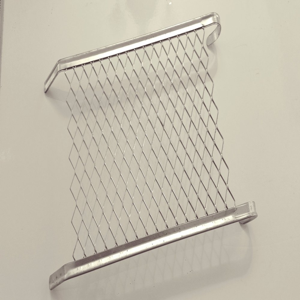 2 gallon (2-sided) metal bucket screen/set of 2