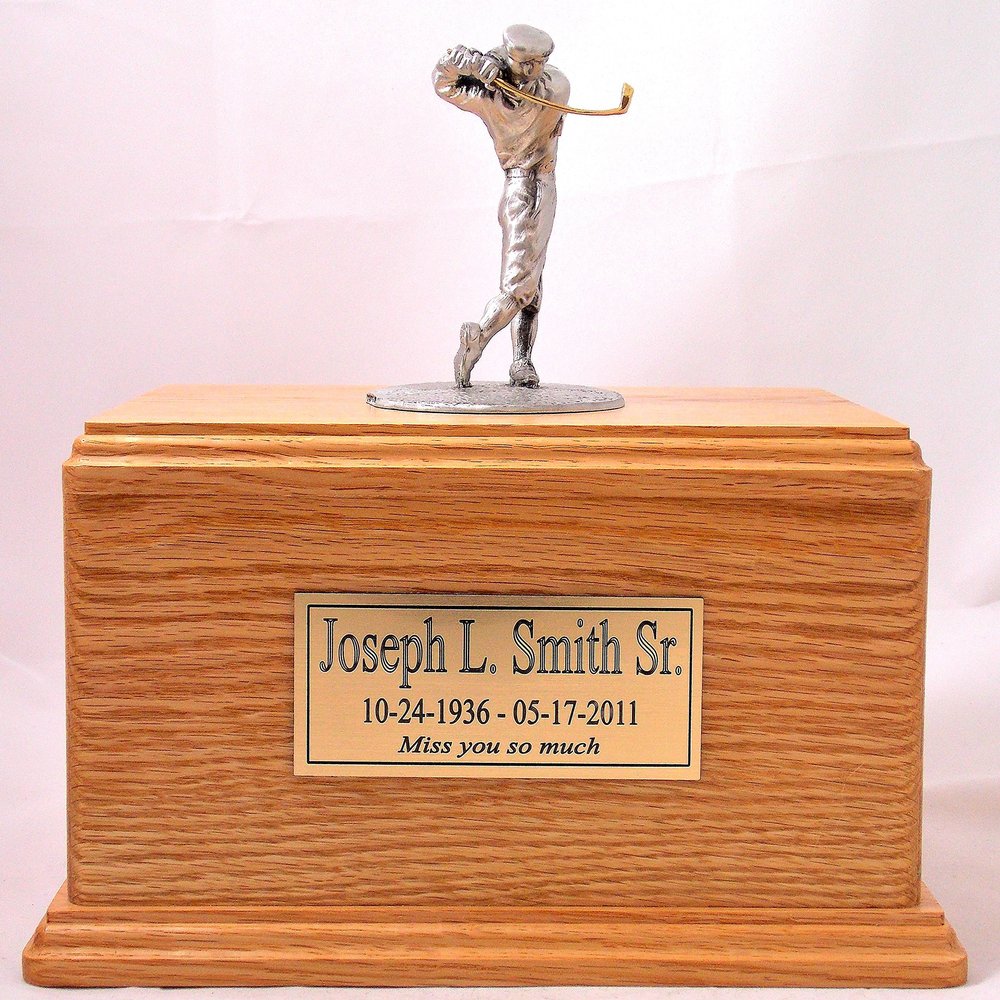 Golfer Memorial Urn (Oak)