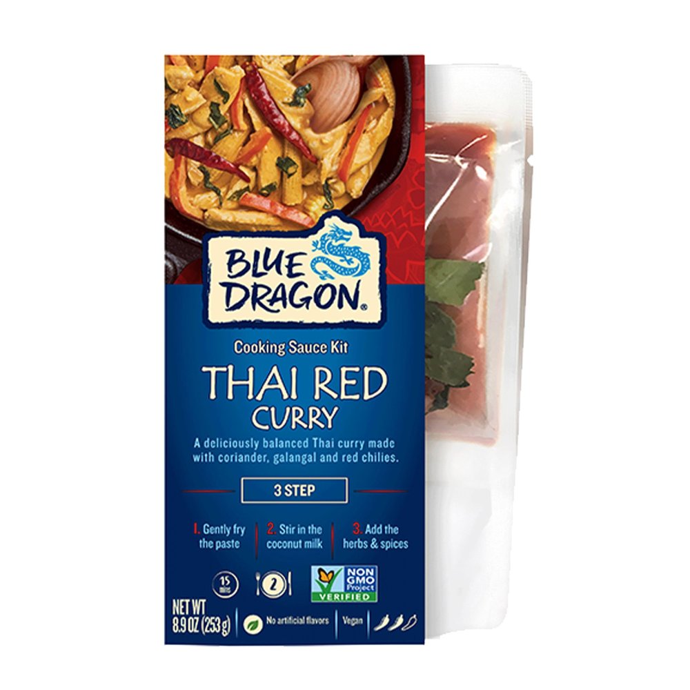 Blue Dragon 3 Step Thai Red Curry Kit, Pre-portioned sachets of our red curry paste, coconut milk and herbs & spices to create the perfect curry, Vegan friendly (Pack of 1)