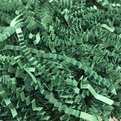 Black Cat Avenue 1/2 LB Green Crinkle Cut Paper Shred Filler for Gift Wrap and Basket Filler