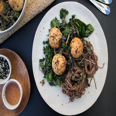 Sticky Sesame Chicken Meatballs