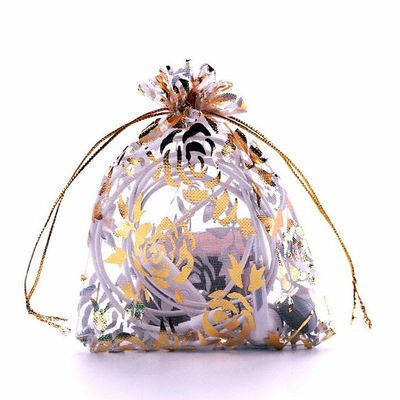 100pcs Organza Wedding Party Gift Bags Rose Pattern Sheer Drawstring Pouches Jewelry Gift Bags Christmas Party Gift Favor Bags (white-gold, 6"x9")