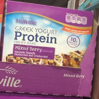 Millville Greek Yogurt Protein Mixed Berry bar 7oz, Pack of 1