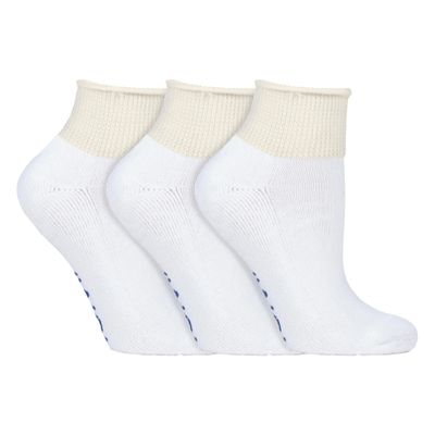IOMI - 3 Pack Extra Wide Padded Cotton Low Cut Quarter Ankle Diabetic Socks (5-8 US, White (Short))