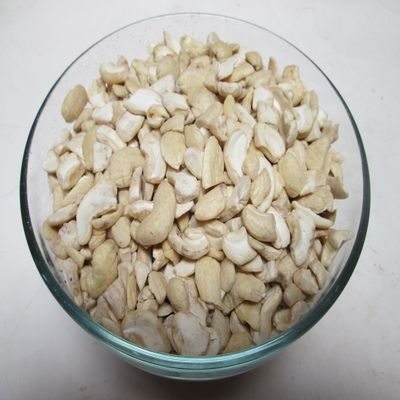 2 Lbs Cashew Pieces, Organic (Raw) by Candymax