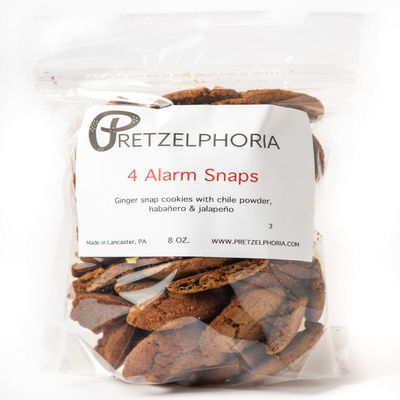 Pretzelphoria 4 Alarm Snap pretzel, 8 oz.