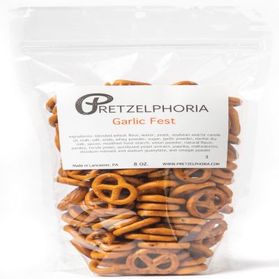 Pretzelphoria Garlic Fest pretzel, 8 oz.