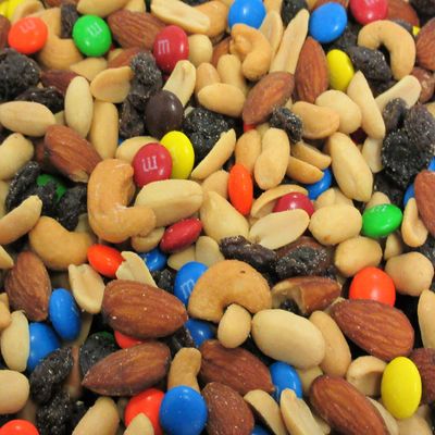 Classic Trail Mix with M&M's by Its Delish, 1 lb (16 Oz Bag) | Gourmet Chocolate M and M Trail Mix with Dried Fruit and Nuts