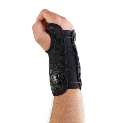 DonJoy Performance Bionic Reel-Adjust Wrist Brace (Left, Medium/Large)