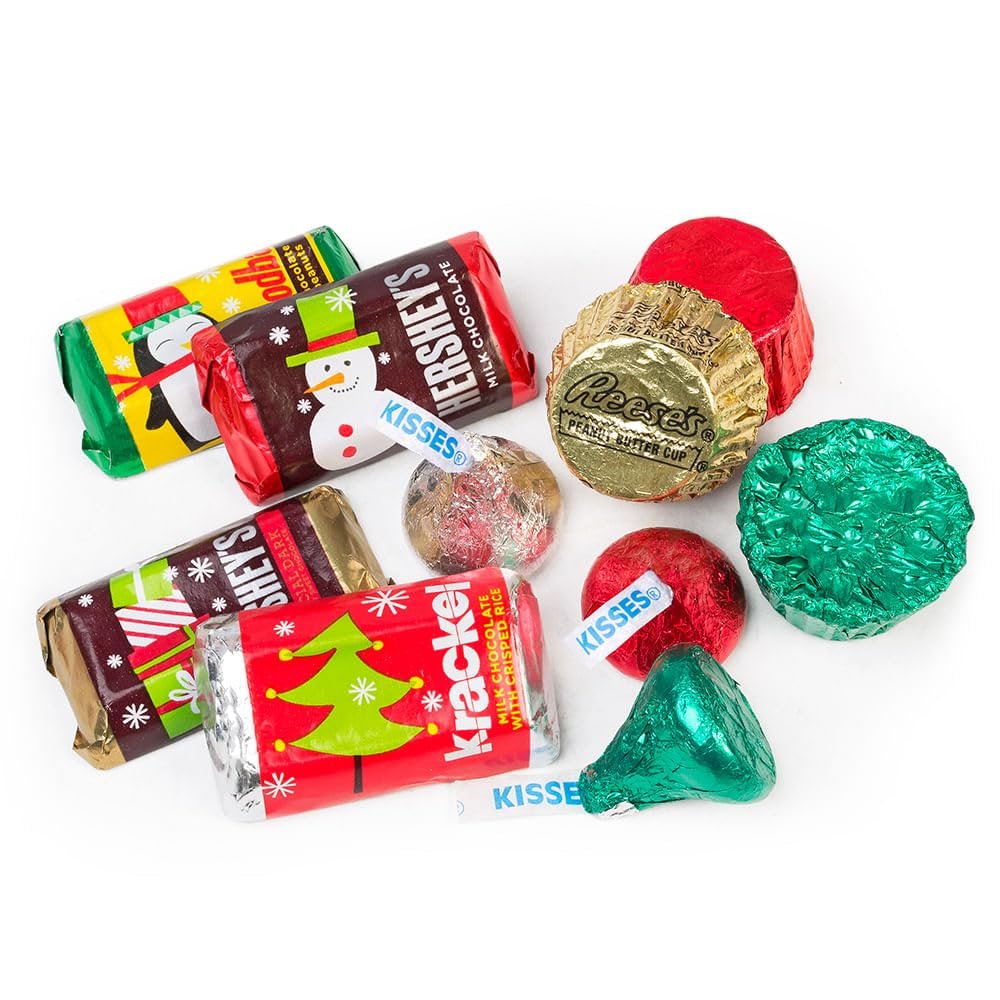 920 pcs Christmas Gift Tin with Holiday Chocolate Candy Mix (14 lb)
