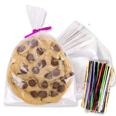 200 Pack Clear Cellophane Bags for Favors - Transparent Goodie for Birthday Party, 4x6 Inch with 5-Inch Twist Ties - Candy, Treat for Gift Giving
