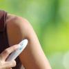bite away - The Original Electronic Bug bite Treatment for Mosquito Bites, Made in Germany. Without Chemicals - Treatment by Heat, up to 300 Applications Possible with The First Set of Batteries view 2