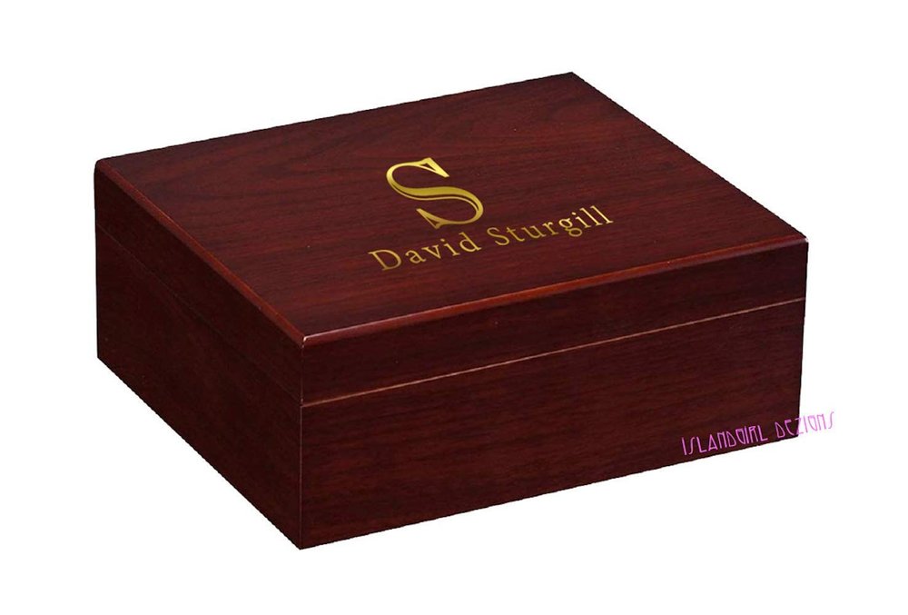 Personalized Engraved Cherry Wood Cigar Humidor 25-50 Cigars