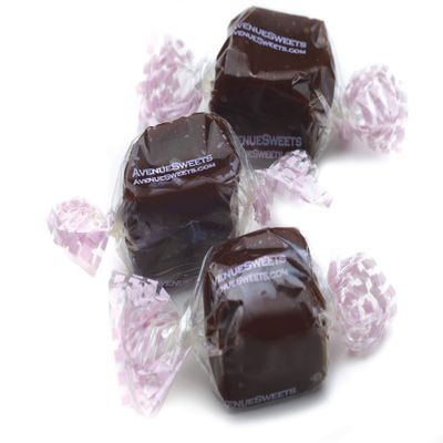 AvenueSweets - Handcrafted Individually Wrapped Soft Caramels - 1 lb Box (Chocolate)