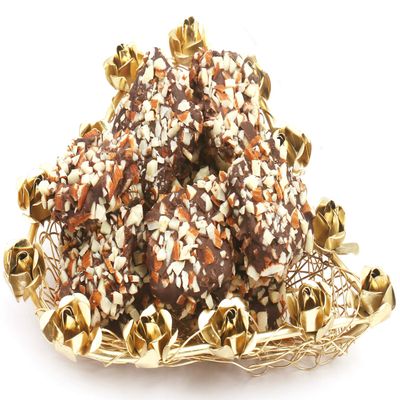 Ghasitaram Gifts Valentines Gift Valentines Day Chocolates for Girlfriend/Boyfriend/Husband and Wife Valentines Chocolate Hamper Mesh Heart English Chocolate Brittles Tray