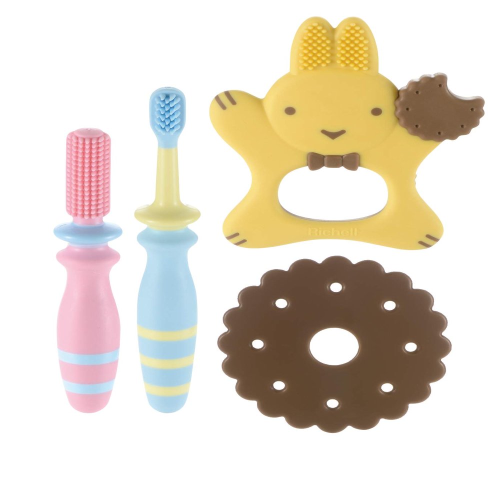 Richell Tri-Toothbrush assorted colors