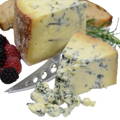 Colston Bassett Stilton (4.5 lbs (cut portion))