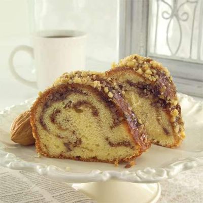 Sweet Street Sandys Sour Cream Coffee cake, 16 Slice - 4 per case.