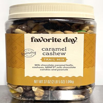 Caramel Cashew Trail Mix - 37oz (1 Unit of 37 oz)