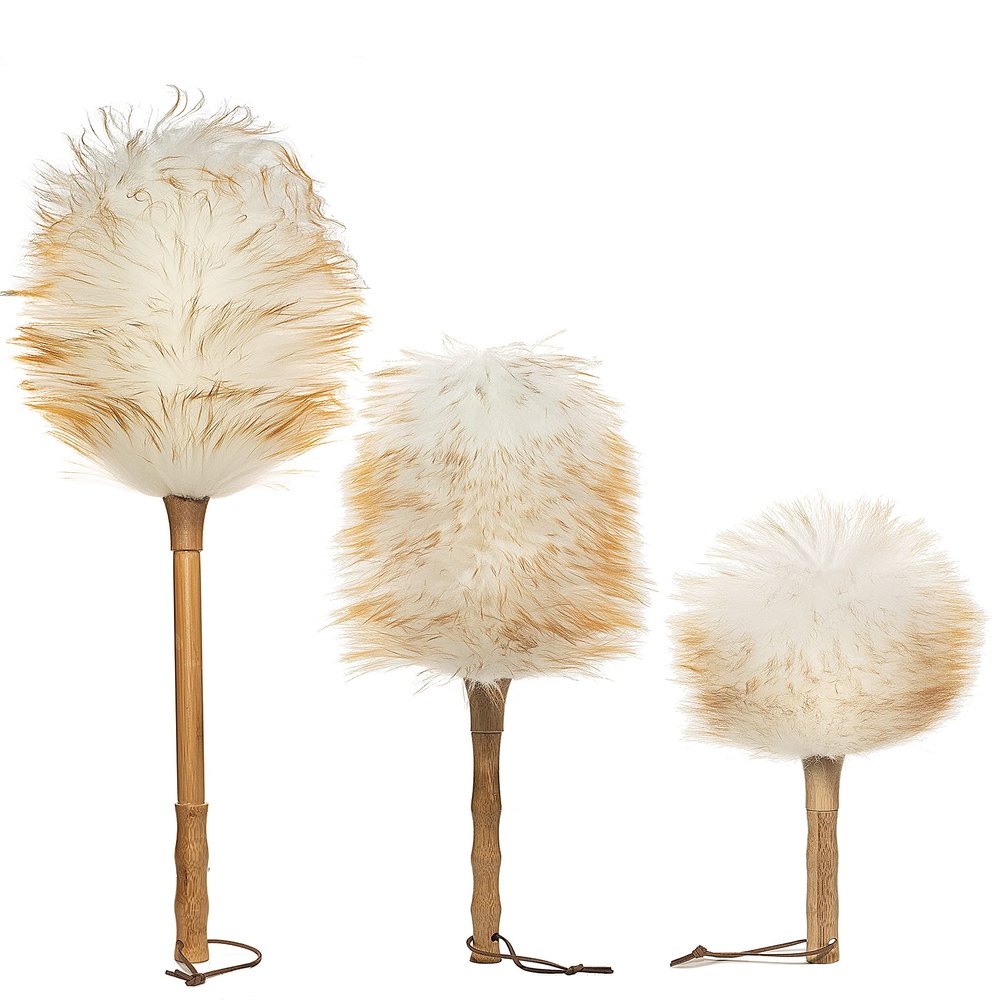 Avain Wool Duster with Wood Handle, Blinds Cleaner Purifier, Brush Cleaning Tool, Lambswool Dusters for Cleaning Vehicles, Office and Housework Dusting 18.inches Long (Pure, Pack of 3)