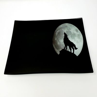 E.G.G. Shatter Resistant Glass Tray: Decorative Tray/Rolling Tray/Collectable/High Resolution/Great Gift (Moon Wolf)