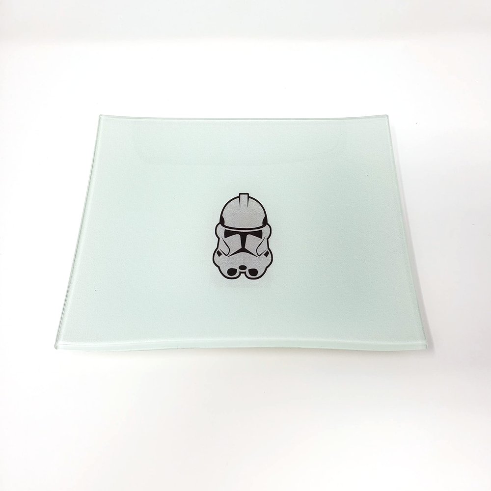 E.G.G. Stormtrooper Shatter Resistant Glass Tray: Decorative/Collectable High Resolution Gift