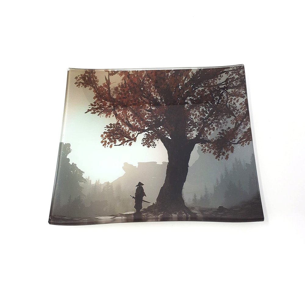 E.G.G. Shatter Resistant Glass Tray: Decorative Tray/Rolling Tray/Collectable/High Resolution/Great Gift (Lone Samurai)