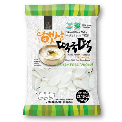 Korean Sliced Rice Cakes Chewy Tteok for Tteokbokki and Tteokguk, Vegan, Gluten-Free, Non-GMO, 21.16 oz (3 x 7.05 oz Bags) (1 Pack)