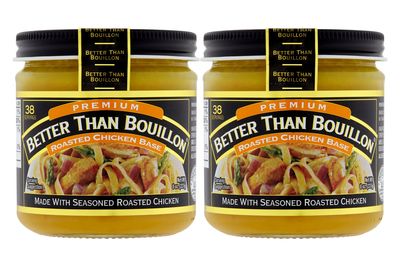 Better Than Bouillon Premium Roasted Chicken Base, Made with Seasoned Roasted Chicken, 38 Servings, Blendable Base for Added Flavor 8.00 Ounce (Pack of 2)