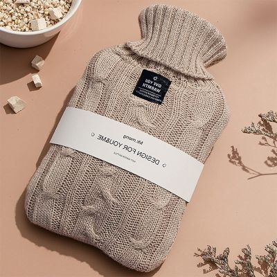 2L Hot Water Bottle with Cover,Soft Knitted Protective Cover,Hot Water Bag for Pain Relief,Neck and Shoulders,Feet Warmer (Color : Beige, Size : 1000ML)